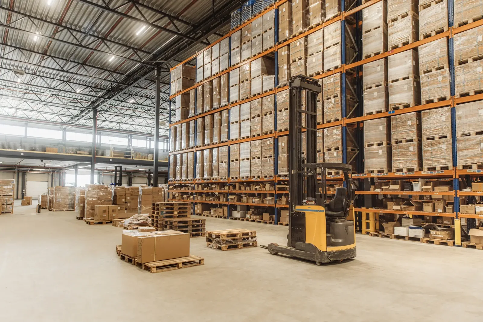 Commercial Roofing for Logistics and 3PL Facilities in Bridgeport, CT Commercial Roofing for Logistics and 3PL Facilities in Bridgeport, CT